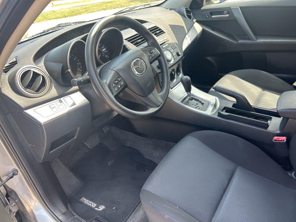 Mazda MAZDA3 i Touring 4-door 2010