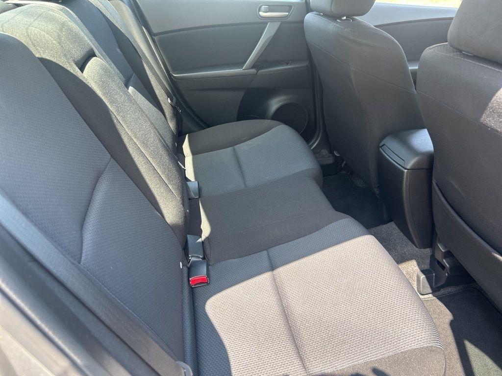 Mazda MAZDA3 i Touring 4-door 2010