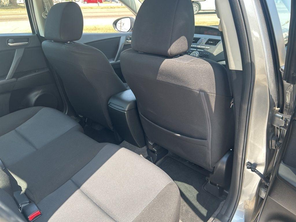 Mazda MAZDA3 i Touring 4-door 2010