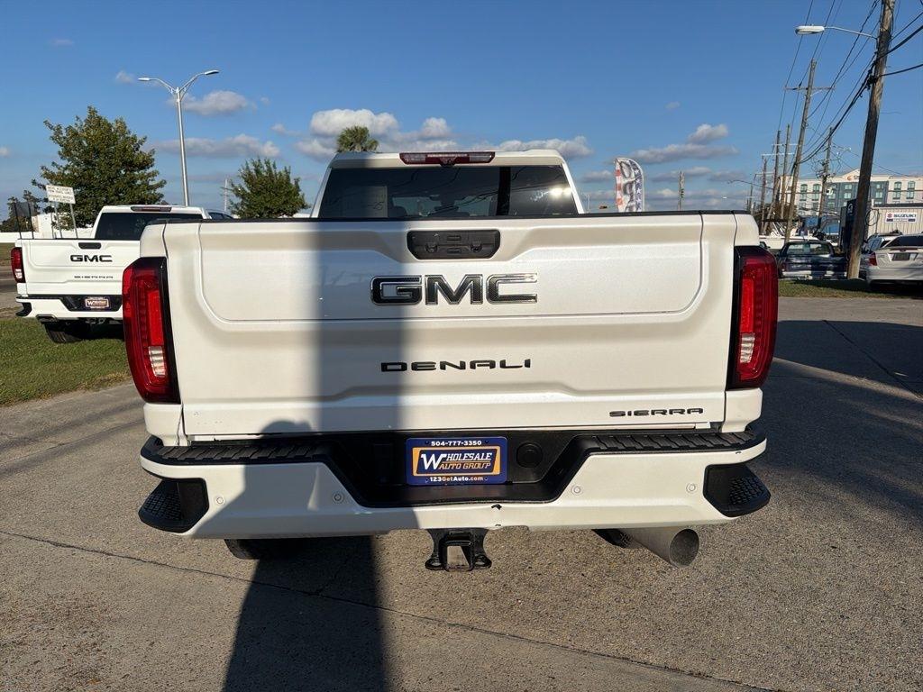 GMC Sierra 2500HD Denali Crew Cab 4WD SB 2023