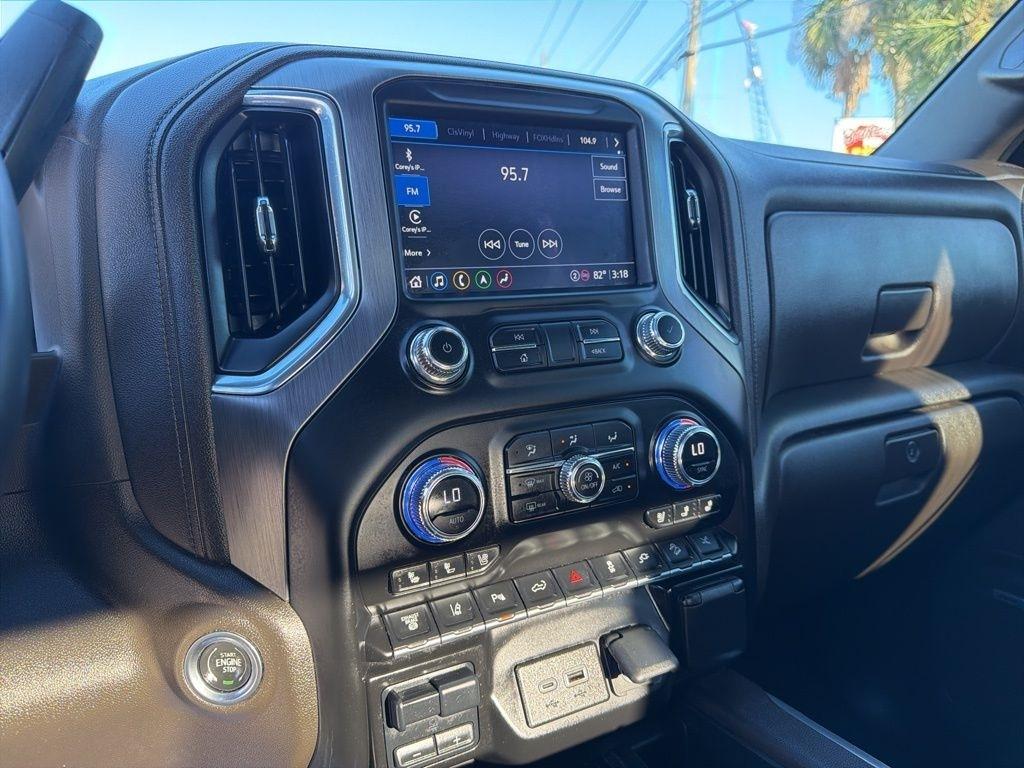 GMC Sierra 2500HD Denali Crew Cab 4WD SB 2023