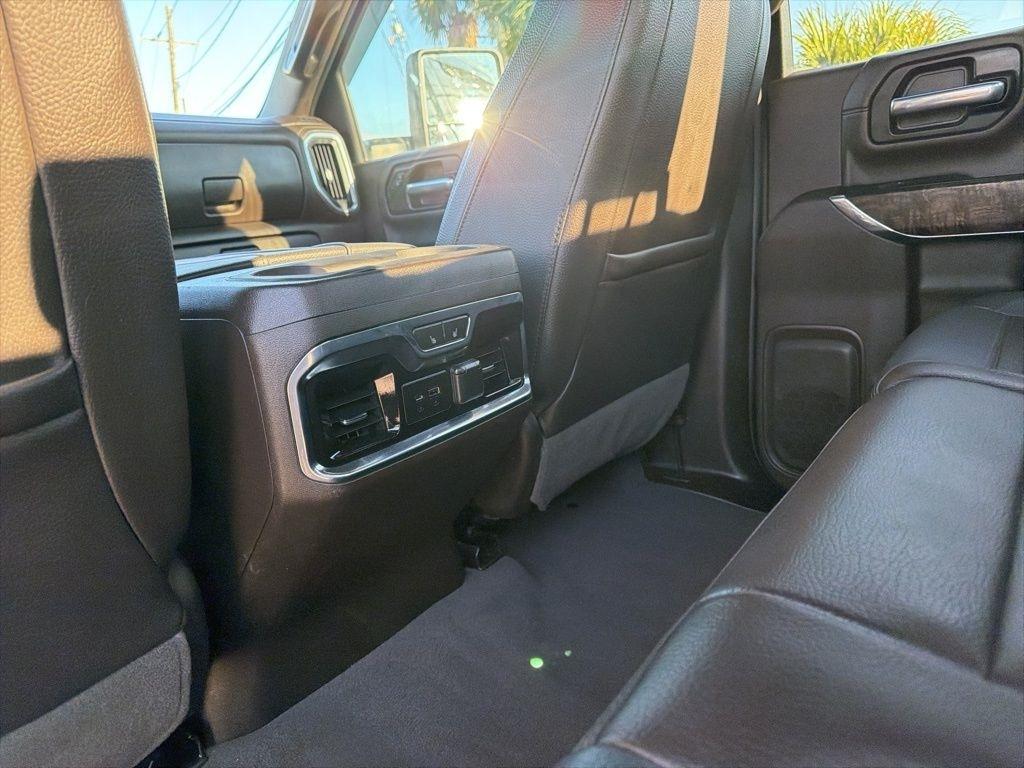 GMC Sierra 2500HD Denali Crew Cab 4WD SB 2023