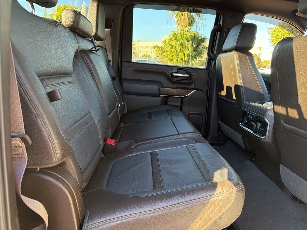 GMC Sierra 2500HD Denali Crew Cab 4WD SB 2023