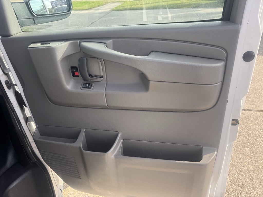 GMC Savana LS G3500 RWD 2014