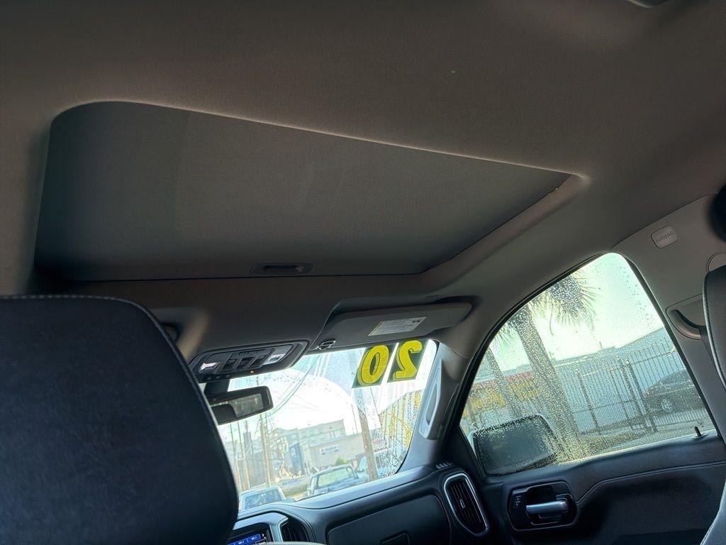 GMC Sierra 1500 SLT Crew Cab 4WD SWB 2020