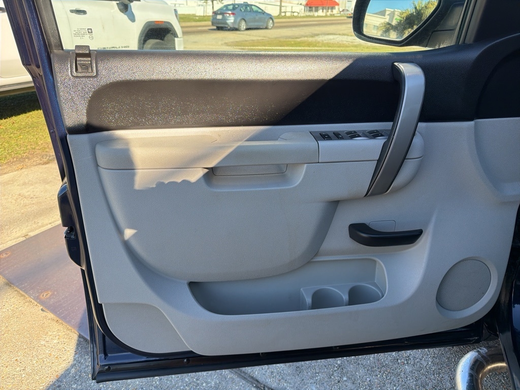 Chevrolet Silverado 1500 LT1 Crew Cab 2WD 2010