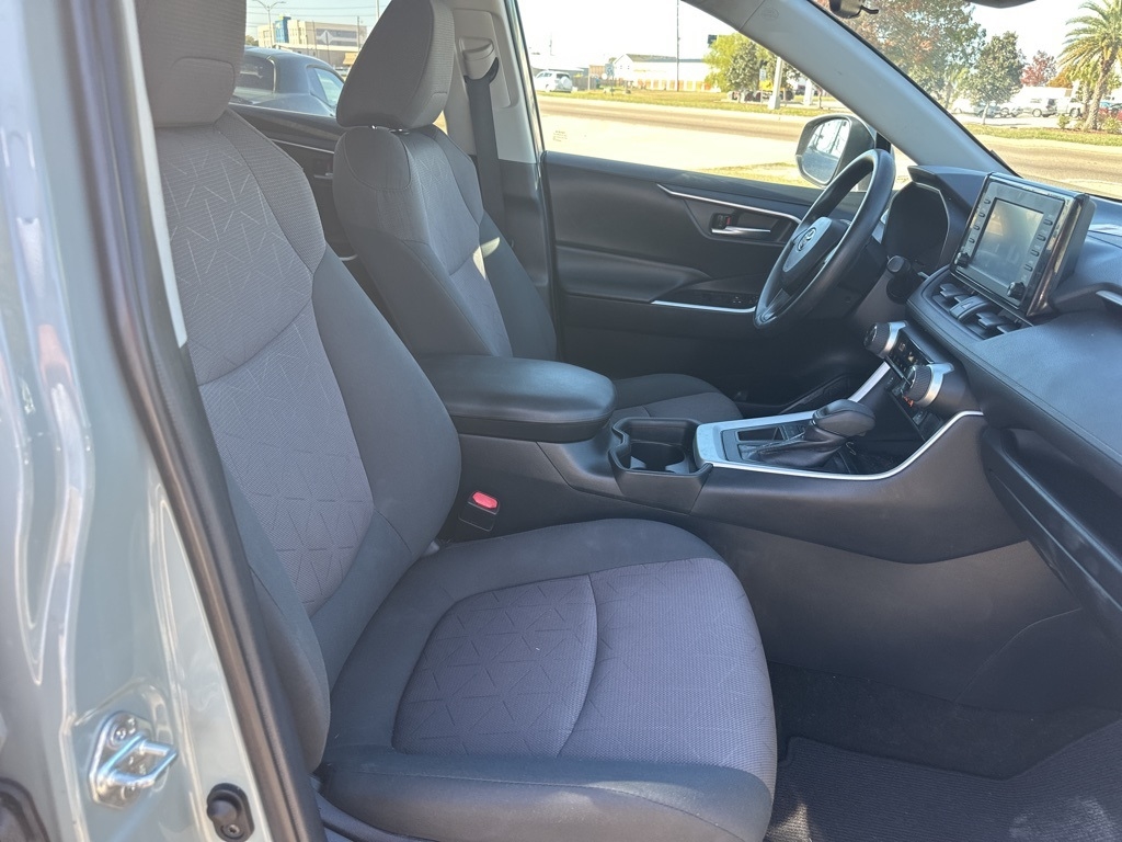 Toyota RAV4 XLE 2019