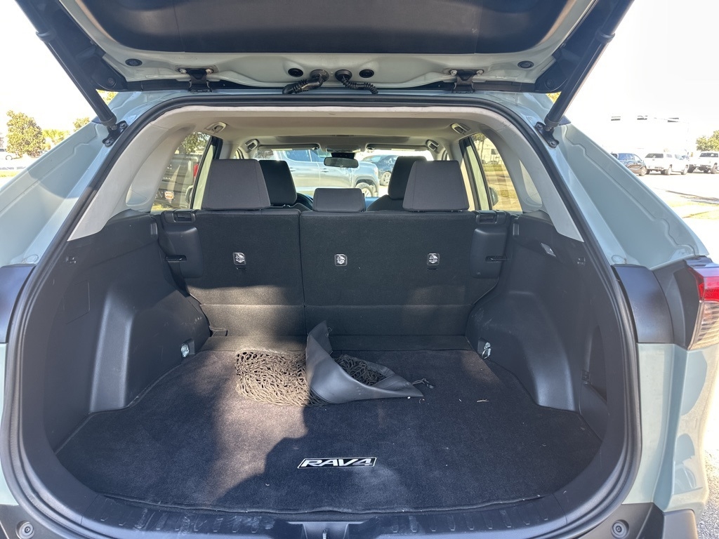 Toyota RAV4 XLE 2019