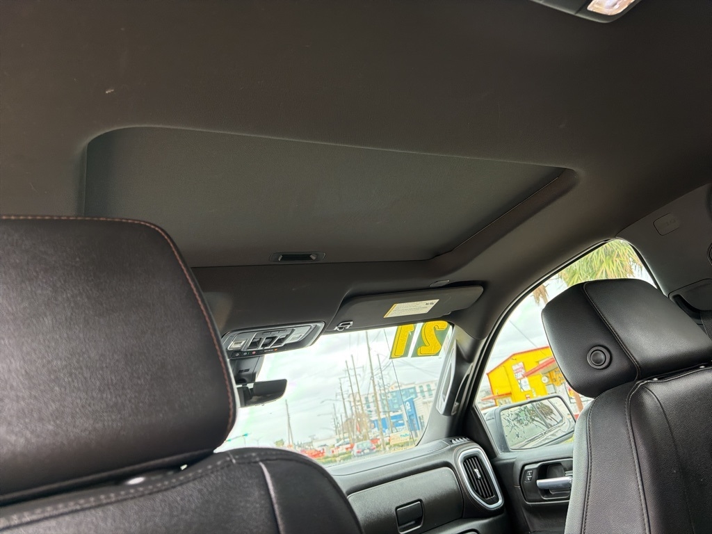 GMC Sierra 1500 AT4 Crew Cab Long Box 4WD 2021