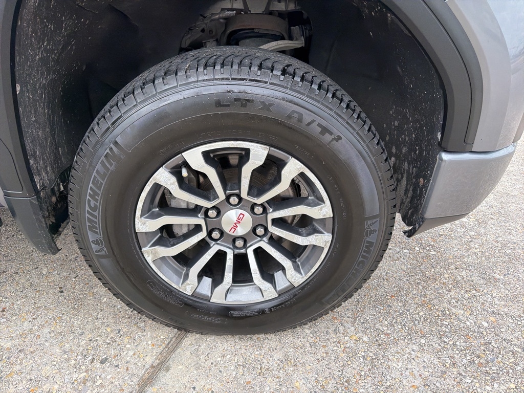 GMC Sierra 1500 AT4 Crew Cab Long Box 4WD 2021