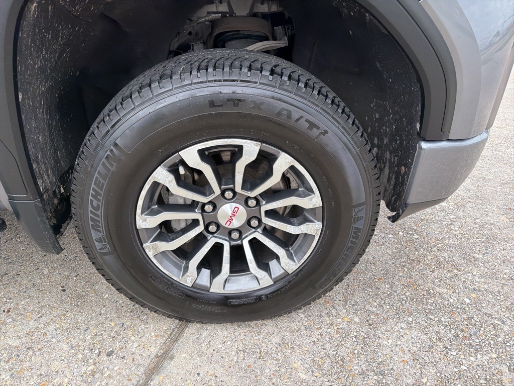 GMC Sierra 1500 AT4 Crew Cab Long Box 4WD 2021