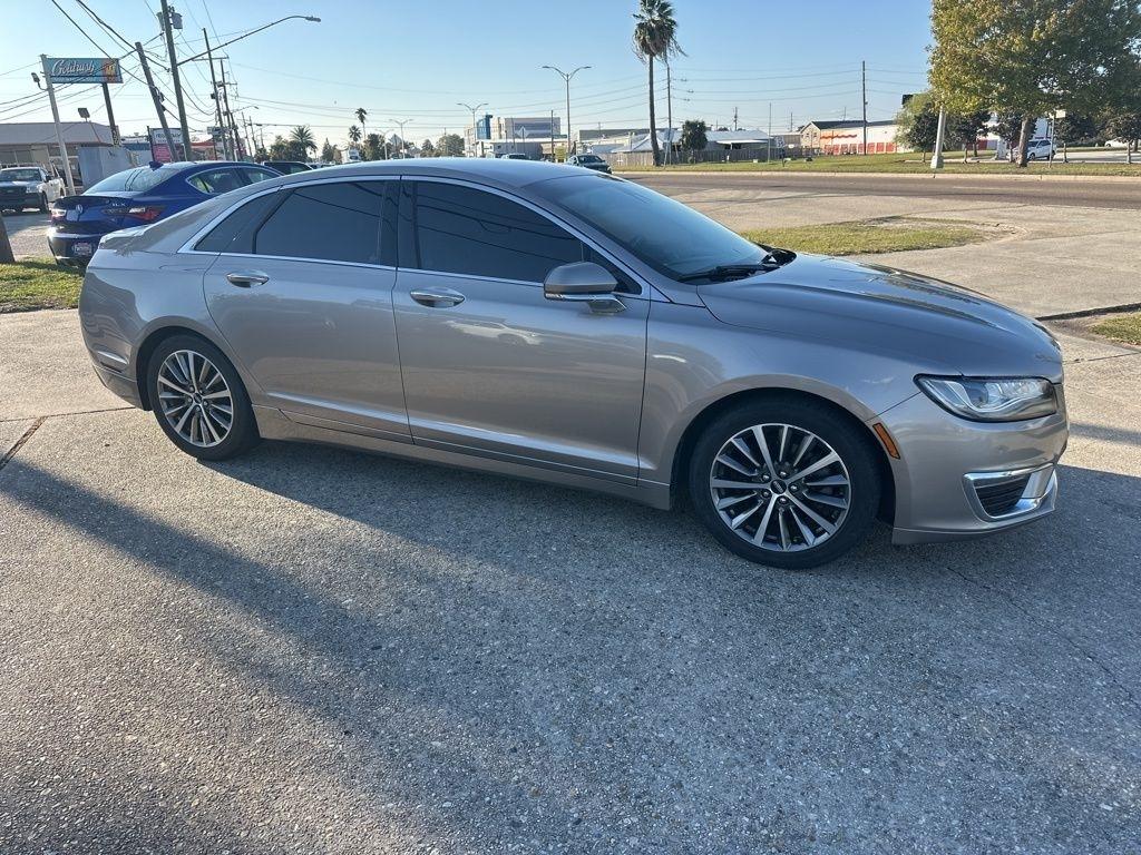 Lincoln MKZ Base 2019