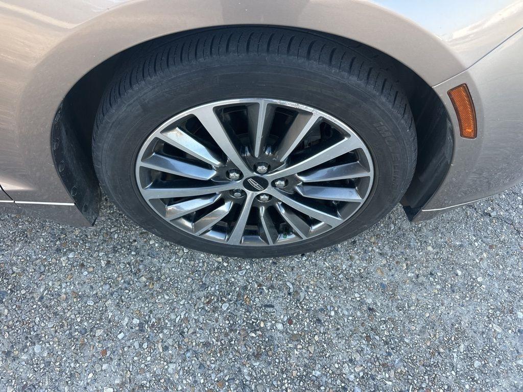 Lincoln MKZ Base 2019