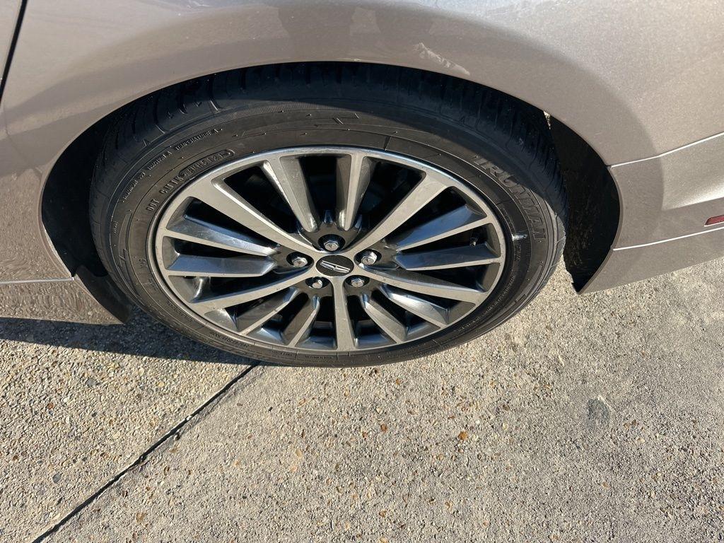 Lincoln MKZ Base 2019