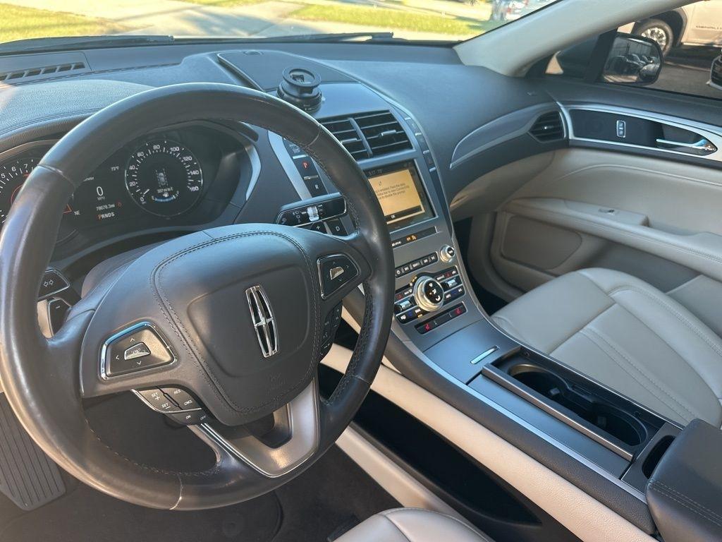 Lincoln MKZ Base 2019