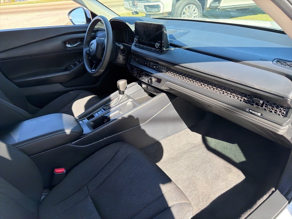 Honda Accord LX 2025