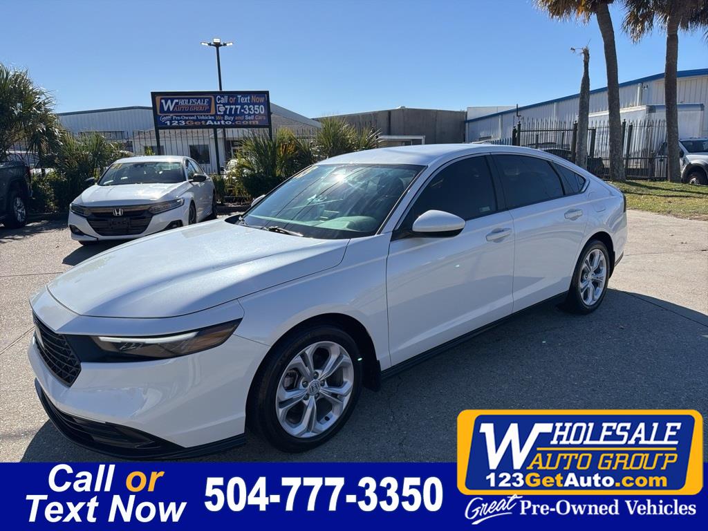 2025 Honda Accord LX's photo