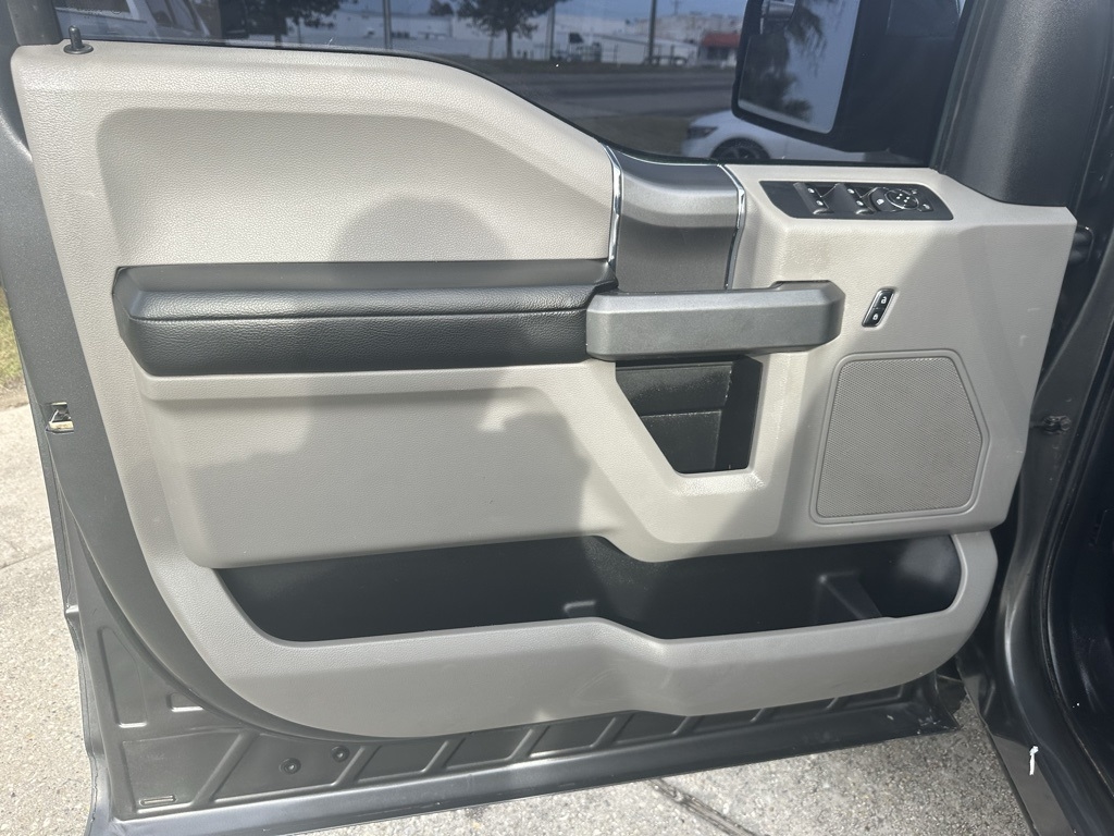 Ford F-150 XLT SuperCrew 6.5-ft. Bed 4WD 2017