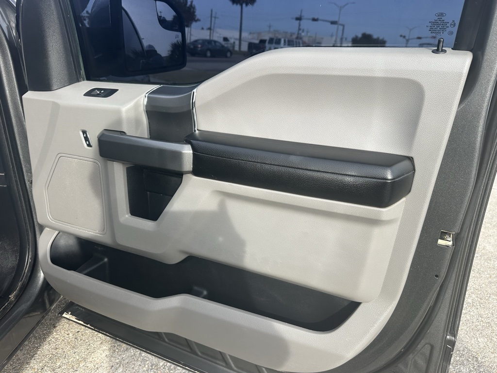 Ford F-150 XLT SuperCrew 6.5-ft. Bed 4WD 2017