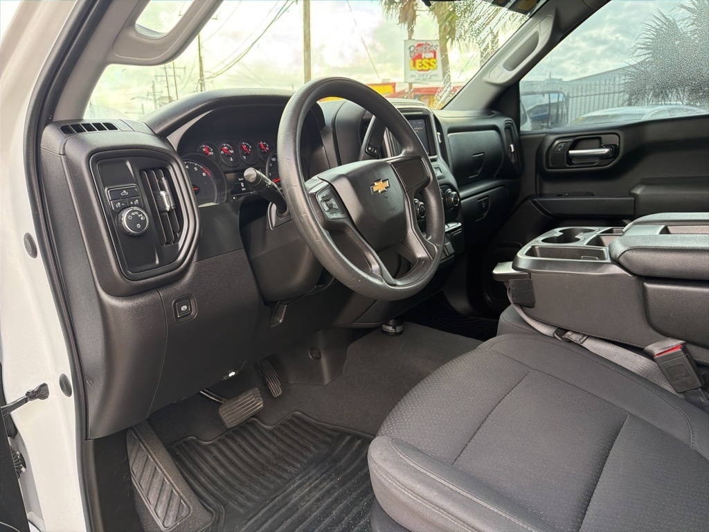 Chevrolet Silverado 1500 Custom Crew Cab Short Box 2WD 2021