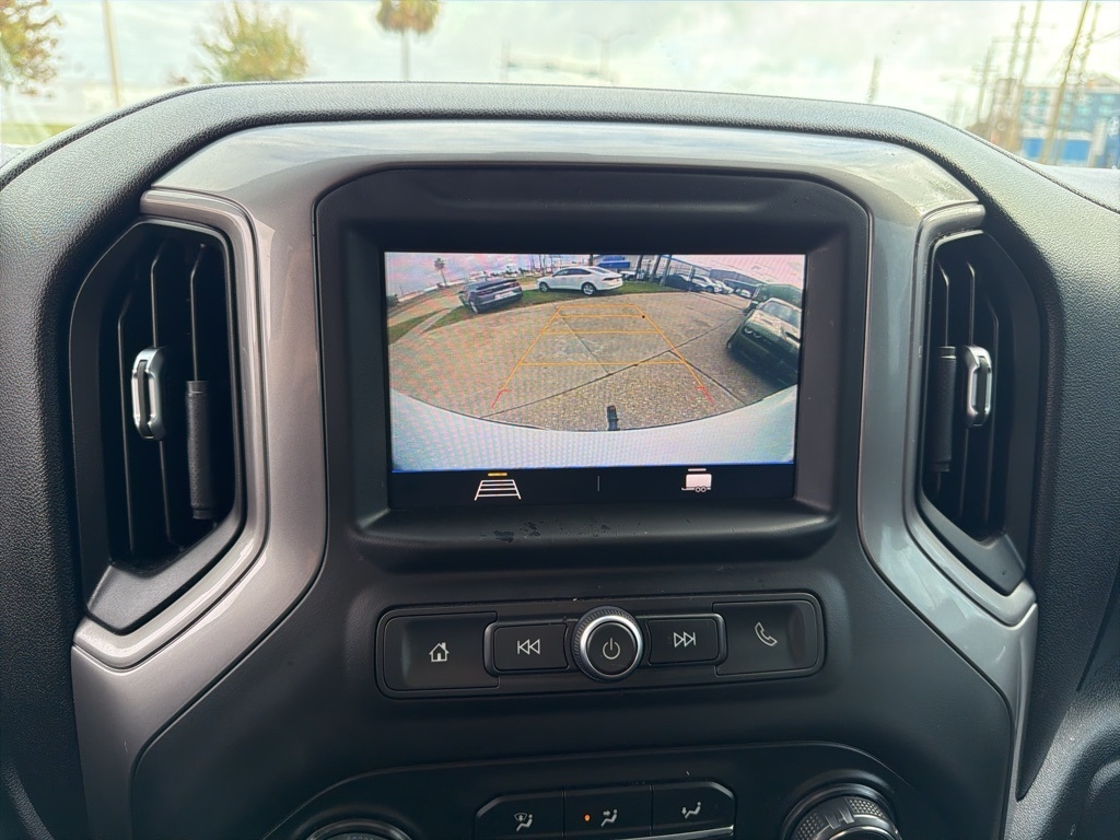 Chevrolet Silverado 1500 Custom Crew Cab Short Box 2WD 2021