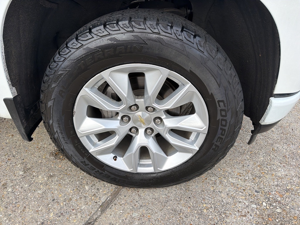 Chevrolet Silverado 1500 Custom Crew Cab Short Box 2WD 2021