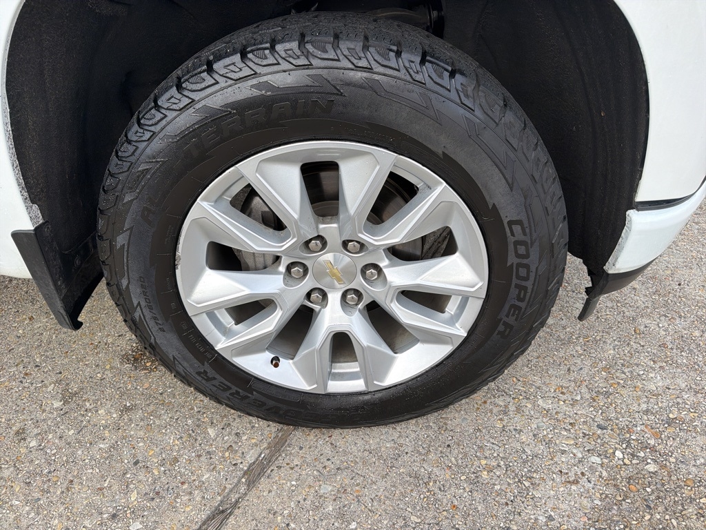 Chevrolet Silverado 1500 Custom Crew Cab Short Box 2WD 2021