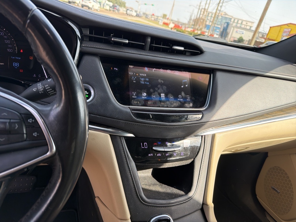 Cadillac XT5 Base 2017