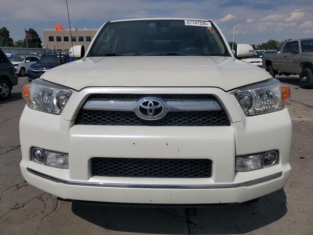 Toyota 4Runner Limited 2WD V6 2012