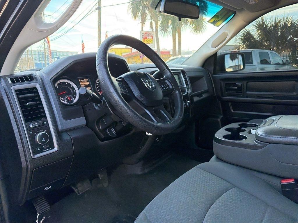 RAM 1500 Tradesman Quad Cab 2WD 2014