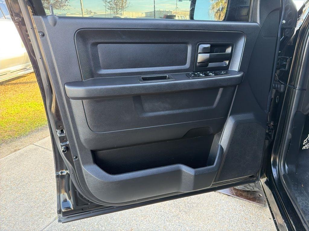 RAM 1500 Tradesman Quad Cab 2WD 2014