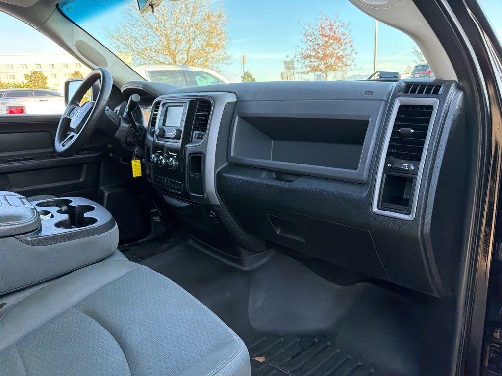 RAM 1500 Tradesman Quad Cab 2WD 2014