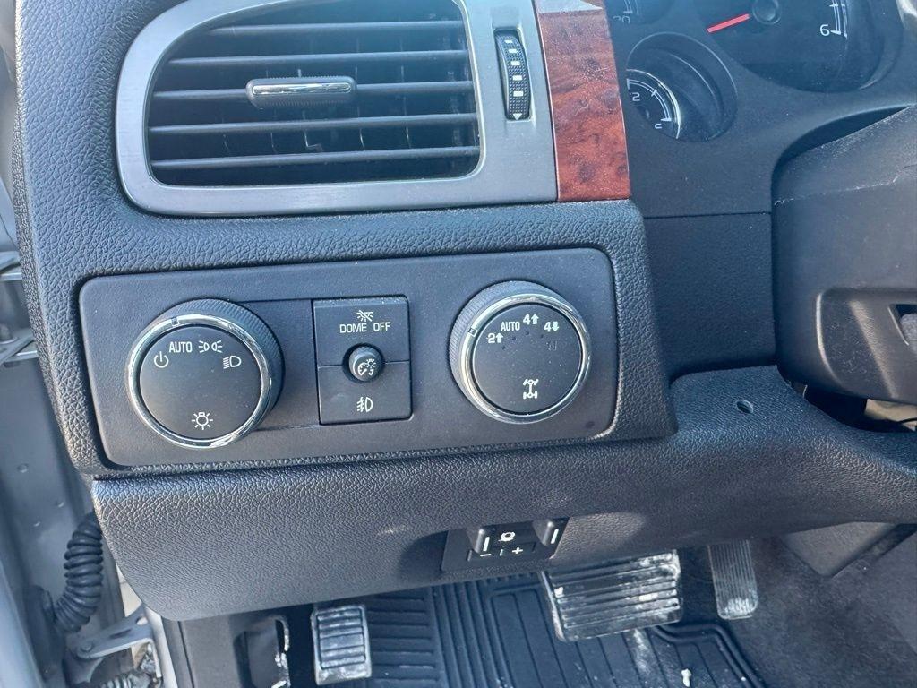 Chevrolet Tahoe LTZ 4WD 2013