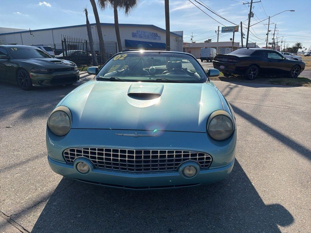 Ford Thunderbird Deluxe 2002