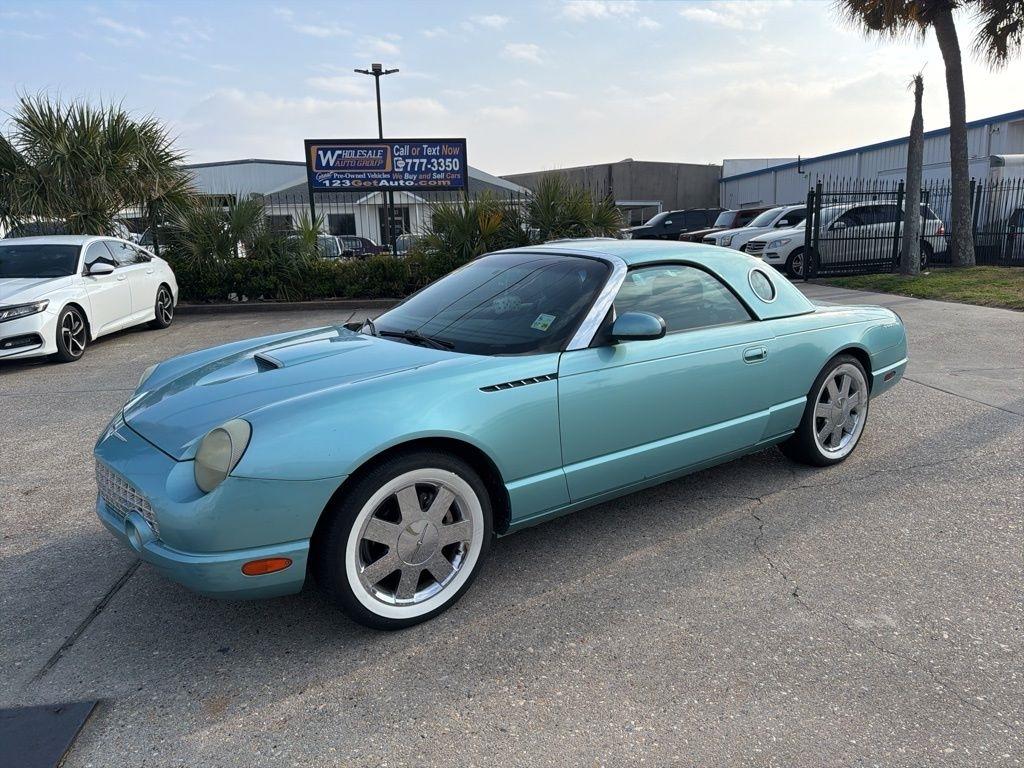 Ford Thunderbird Deluxe 2002