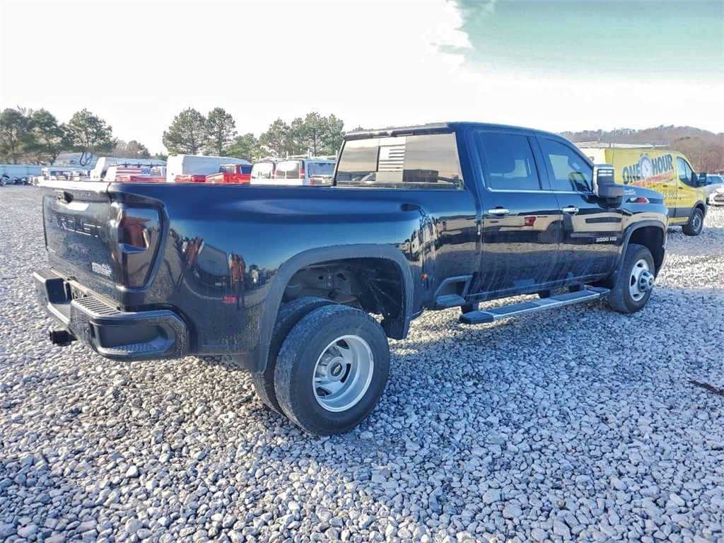 Chevrolet Silverado 3500HD High Country Crew Cab 4WD 2022