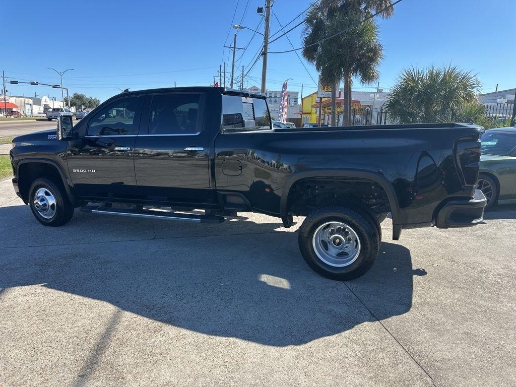 Chevrolet Silverado 3500HD High Country Crew Cab 4WD 2022