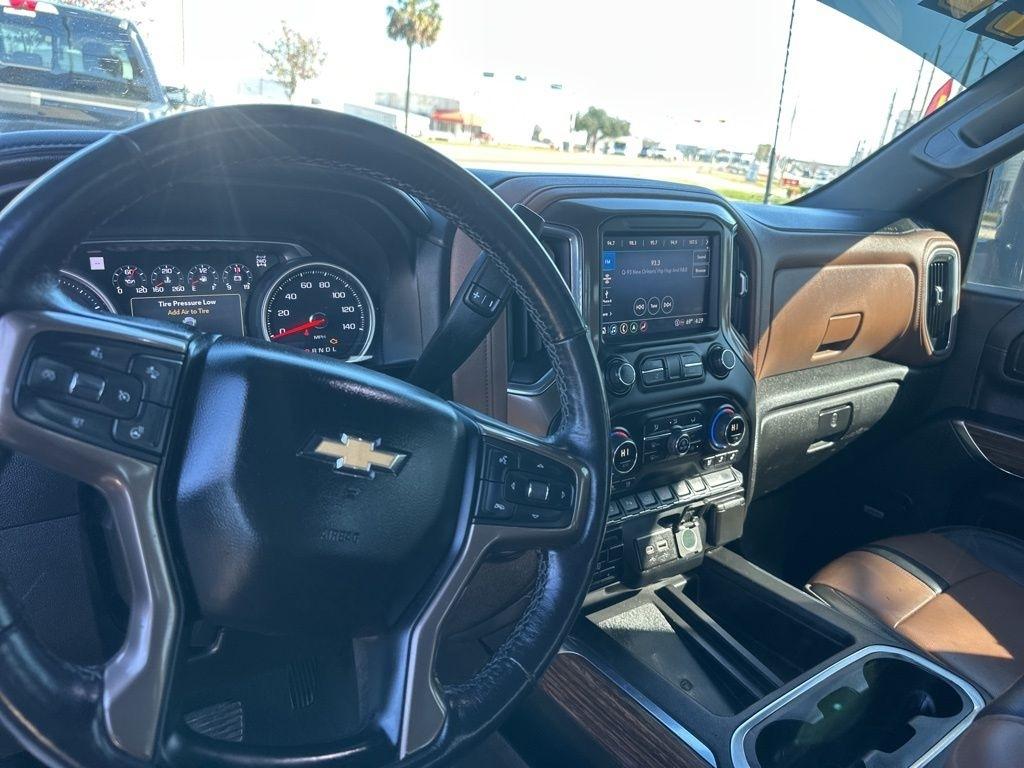 Chevrolet Silverado 3500HD High Country Crew Cab 4WD 2022