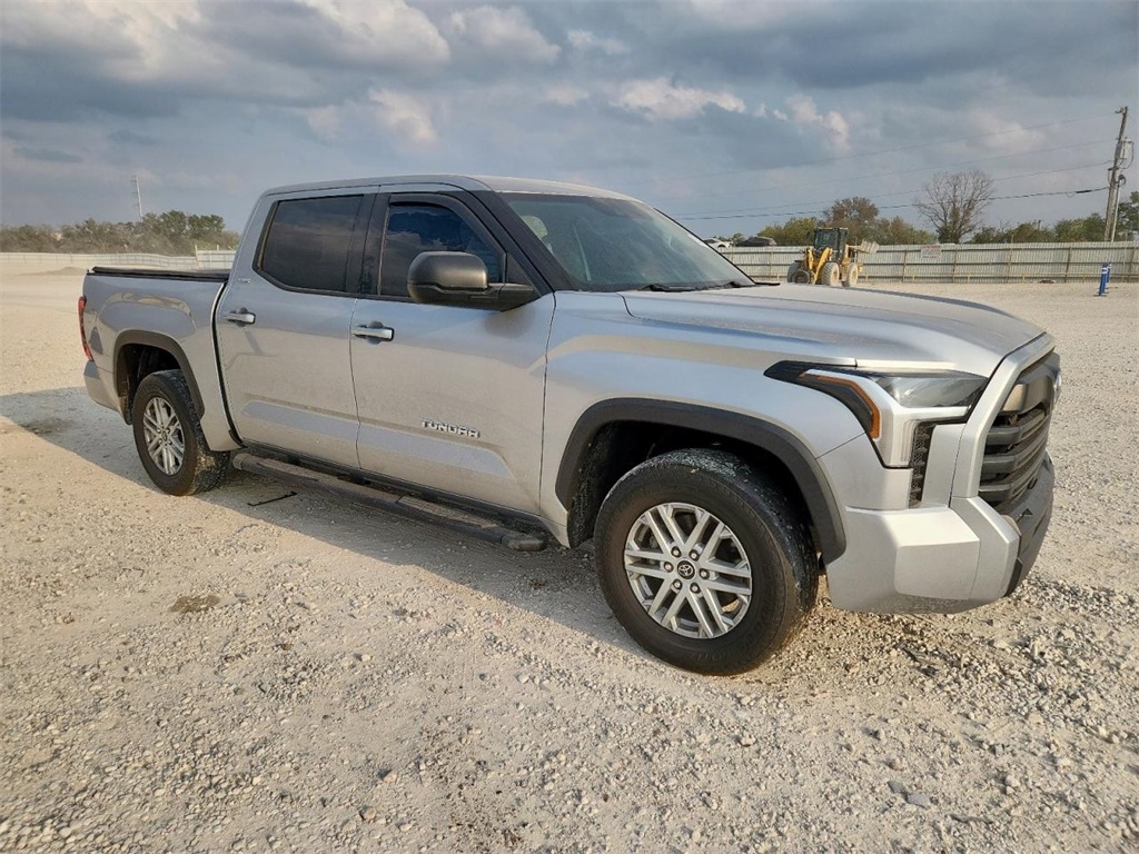 Toyota Tundra SR5 CrewMax 2WD 2022