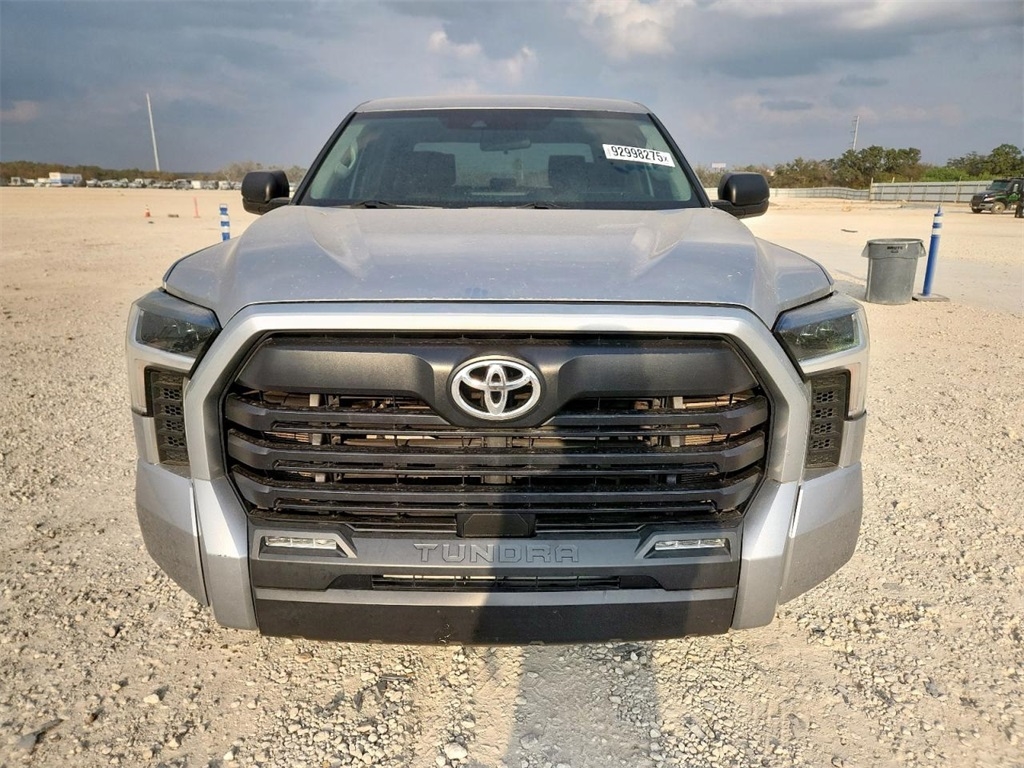 Toyota Tundra SR5 CrewMax 2WD 2022