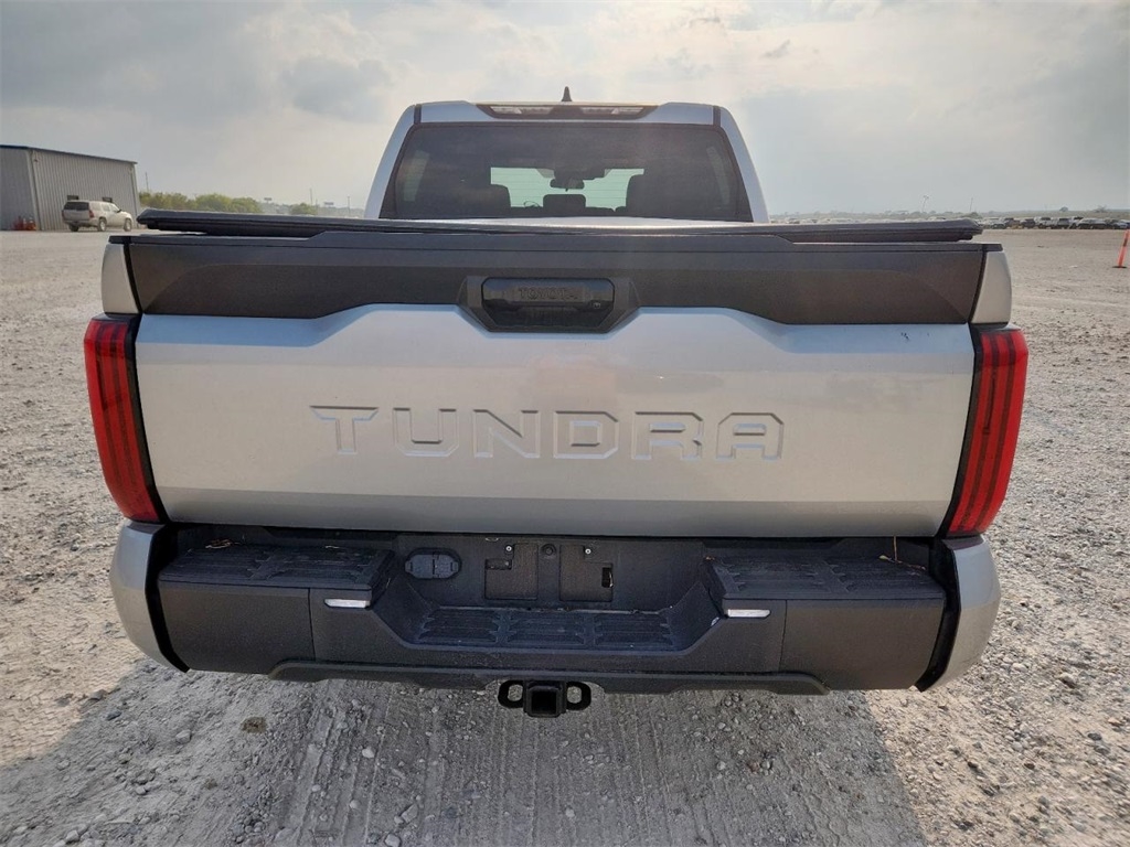 Toyota Tundra SR5 CrewMax 2WD 2022