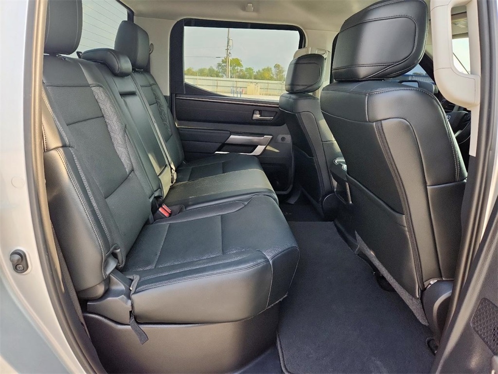 Toyota Tundra SR5 CrewMax 2WD 2022