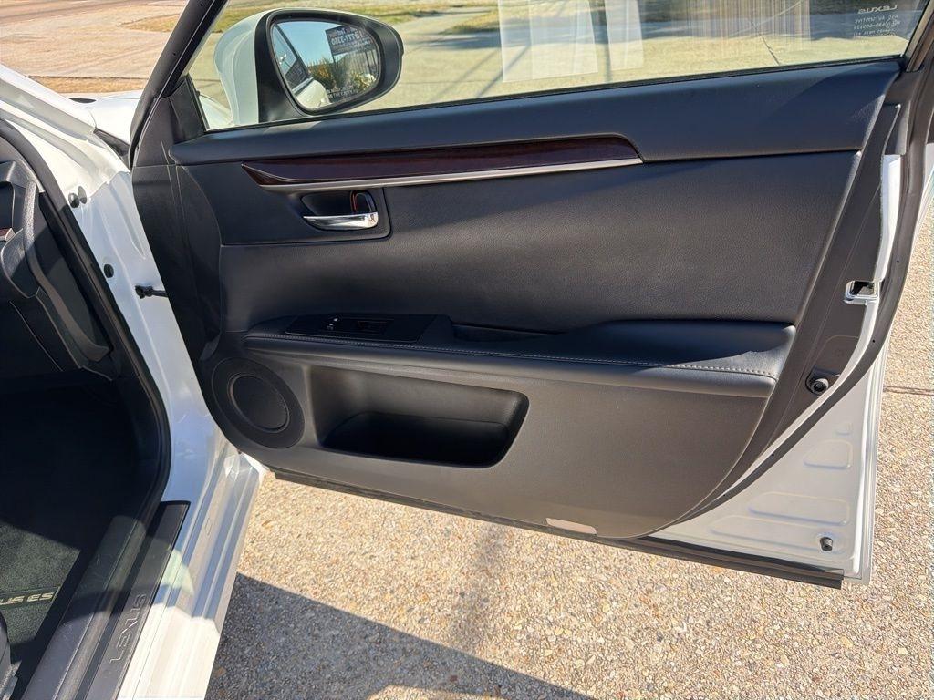 Lexus ES 350 Sedan 2014