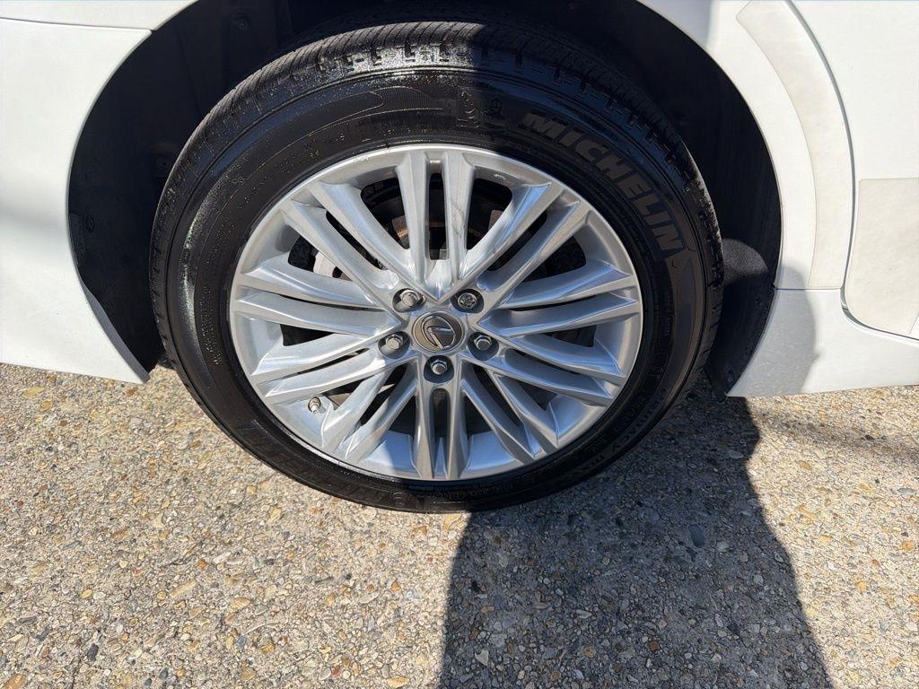 Lexus ES 350 Sedan 2014