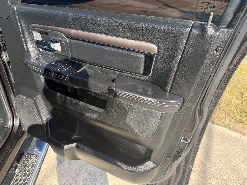 RAM 1500 Sport Crew Cab SWB 2WD 2017