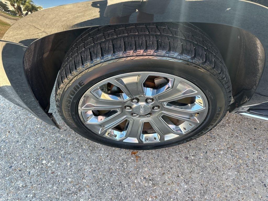 GMC Yukon Denali 4WD 2016