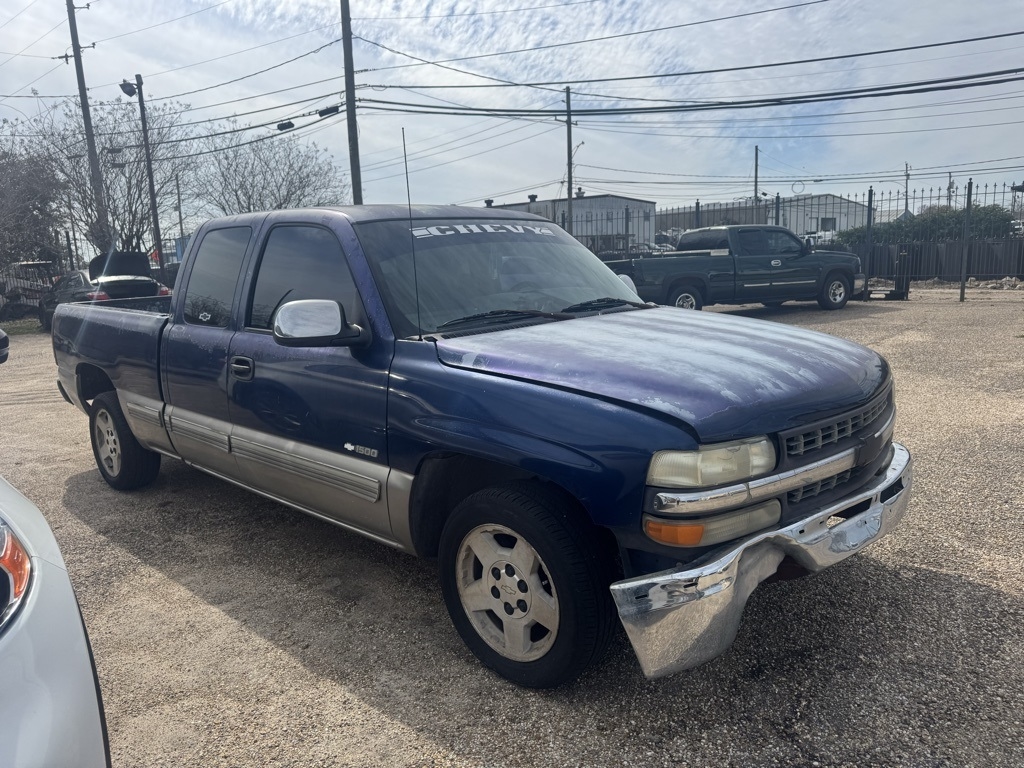 Chevrolet Silverado 1500 LS Ext. Cab 2WD 2000