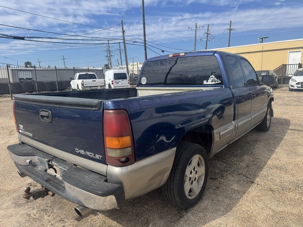 Chevrolet Silverado 1500 LS Ext. Cab 2WD 2000