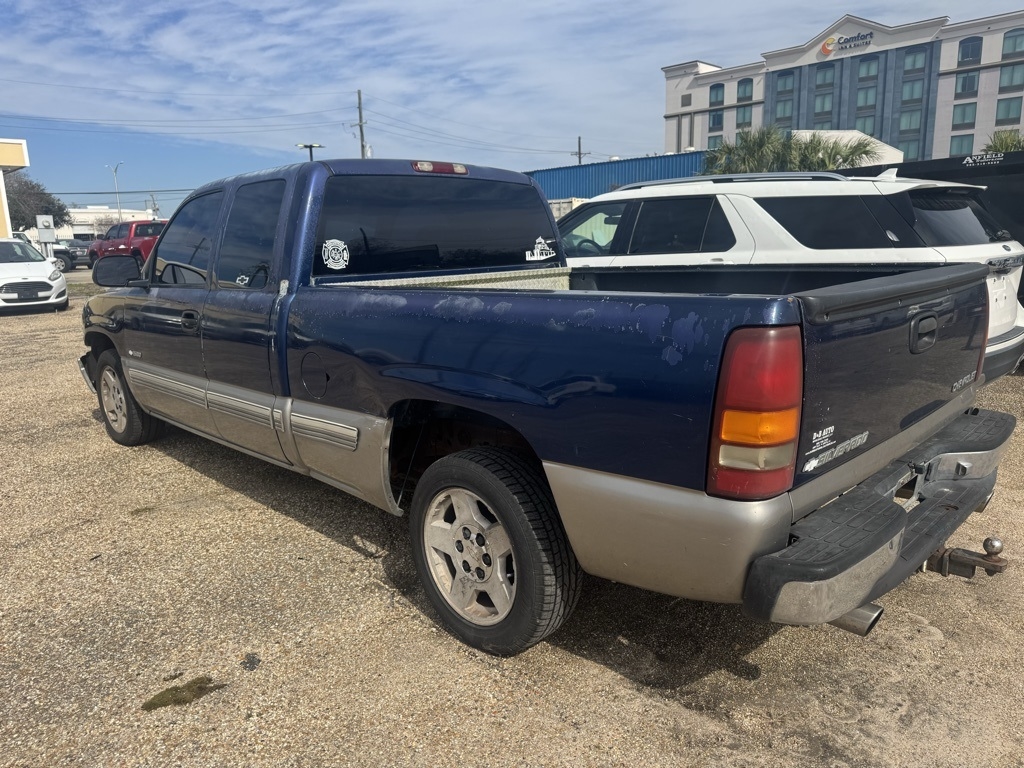 Chevrolet Silverado 1500 LS Ext. Cab 2WD 2000