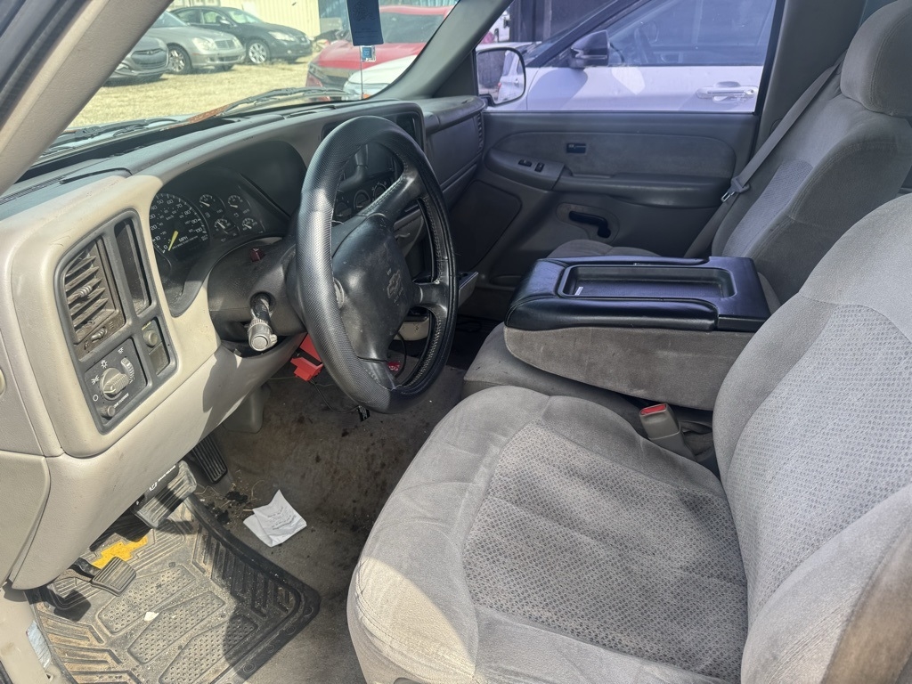 Chevrolet Silverado 1500 LS Ext. Cab 2WD 2000